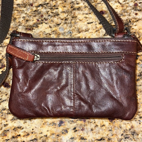 Jack Georges Buffalo Leather Crossbody, petite 7”x5” 4 compartments - Picture 2 of 4